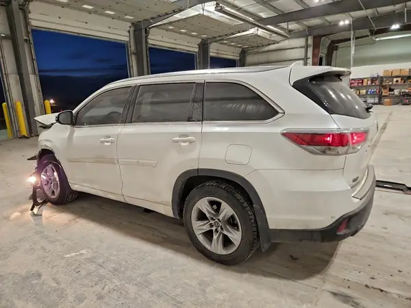5TDDKRFH7GS326592 2016 TOYOTA HIGHLANDER - Image 2
