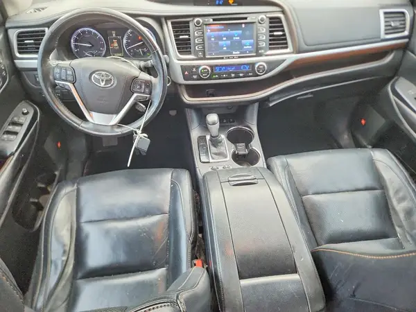 5TDDKRFH8GS229238 2016 TOYOTA HIGHLANDER - Image 8