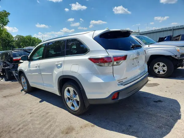 5TDDKRFH8GS237887 2016 TOYOTA HIGHLANDER - Image 2