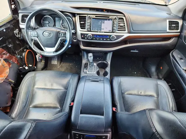 5TDDKRFH8GS246038 2016 TOYOTA HIGHLANDER - Image 8
