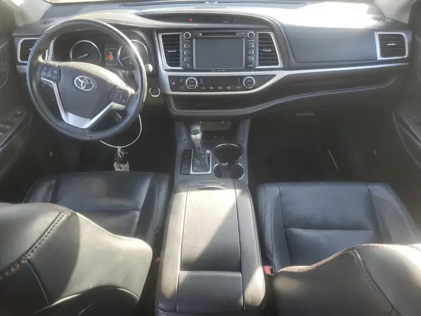 5TDDKRFH8GS249991 2016 TOYOTA HIGHLANDER - Image 8