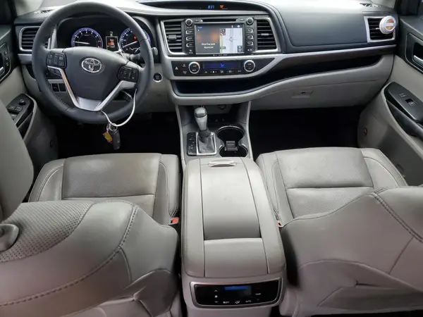 5TDDKRFH8GS255838 2016 TOYOTA HIGHLANDER - Image 8