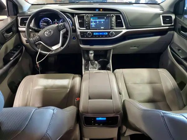 5TDDKRFH8GS256746 2016 TOYOTA HIGHLANDER - Image 8