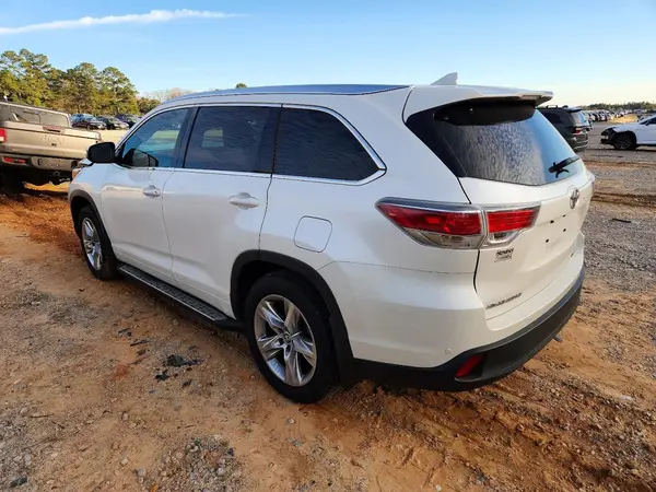 5TDDKRFH8GS272719 2016 TOYOTA HIGHLANDER - Image 2