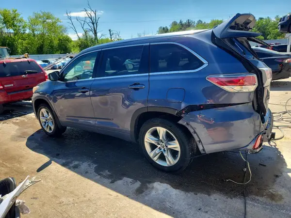 5TDDKRFH8GS274650 2016 TOYOTA HIGHLANDER - Image 2