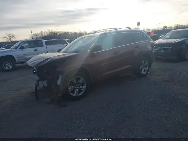 5TDDKRFH8GS275555 2016 TOYOTA HIGHLANDER - Image 2