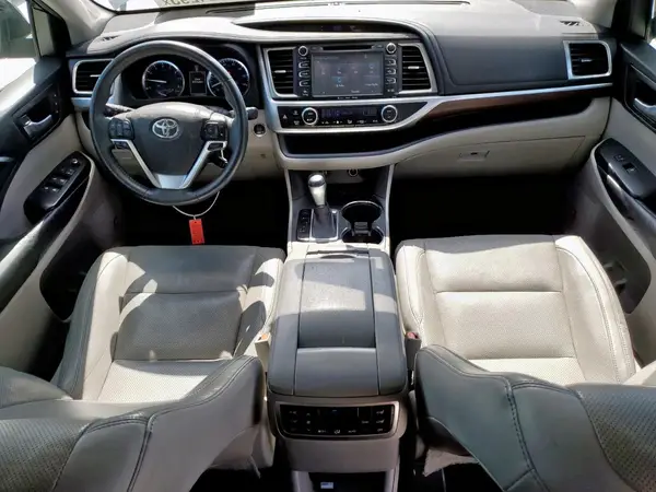 5TDDKRFH8GS279699 2016 TOYOTA HIGHLANDER - Image 8