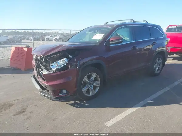 5TDDKRFH8GS317173 2016 TOYOTA HIGHLANDER - Image 2