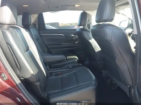 5TDDKRFH8GS317173 2016 TOYOTA HIGHLANDER - Image 8