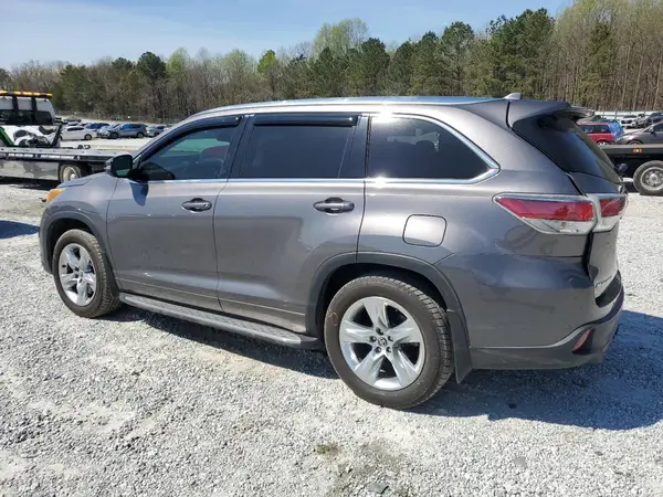 5TDDKRFH8GS332059 2016 TOYOTA HIGHLANDER - Image 2