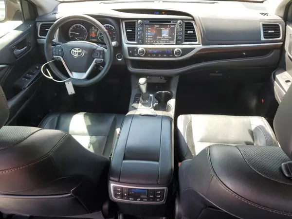 5TDDKRFH8GS332059 2016 TOYOTA HIGHLANDER - Image 8