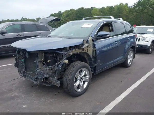 5TDDKRFH8GS333129 2016 TOYOTA HIGHLANDER - Image 2
