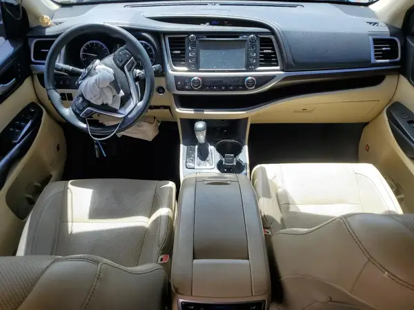 5TDDKRFH8GS333454 2016 TOYOTA HIGHLANDER - Image 8