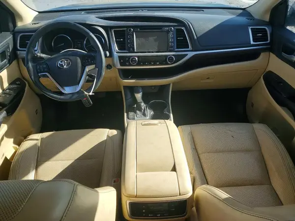 5TDDKRFH9GS230933 2016 TOYOTA HIGHLANDER - Image 8