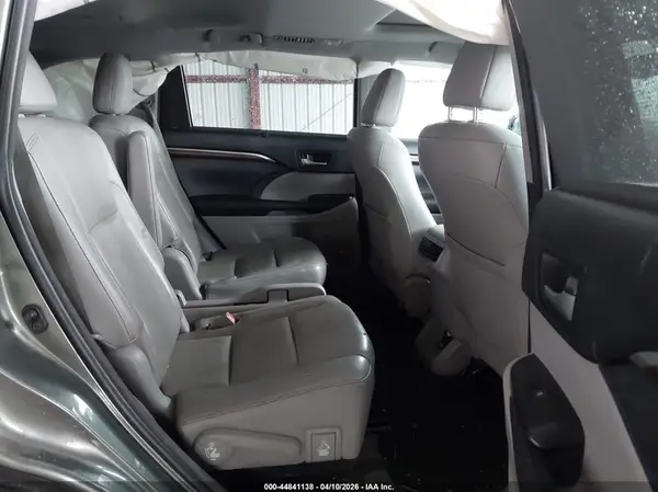 5TDDKRFH9GS232181 2016 TOYOTA HIGHLANDER - Image 8