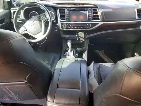 5TDDKRFH9GS264015 2016 TOYOTA HIGHLANDER - Image 8