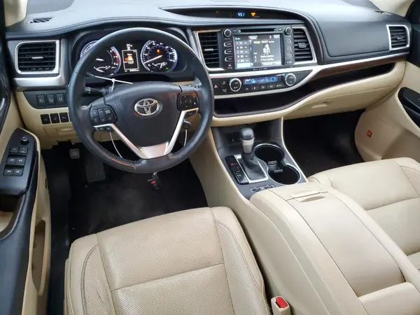 5TDDKRFH9GS273572 2016 TOYOTA HIGHLANDER - Image 8