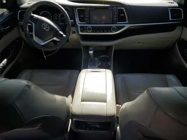 5TDDKRFH9GS275886 2016 TOYOTA HIGHLANDER - Image 8