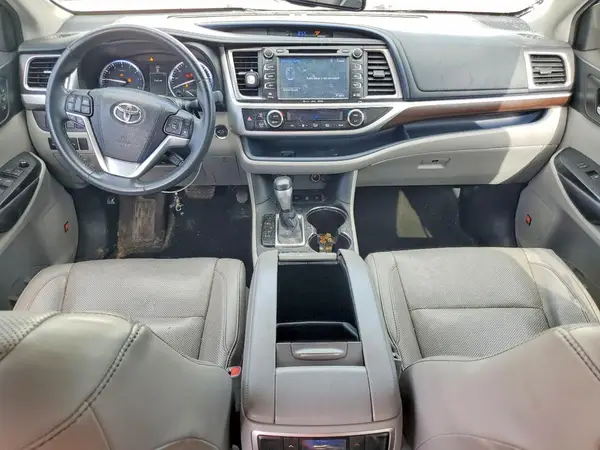 5TDDKRFH9GS302407 2016 TOYOTA HIGHLANDER - Image 8