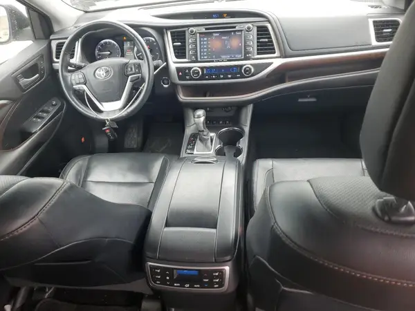 5TDDKRFH9GS308465 2016 TOYOTA HIGHLANDER - Image 8