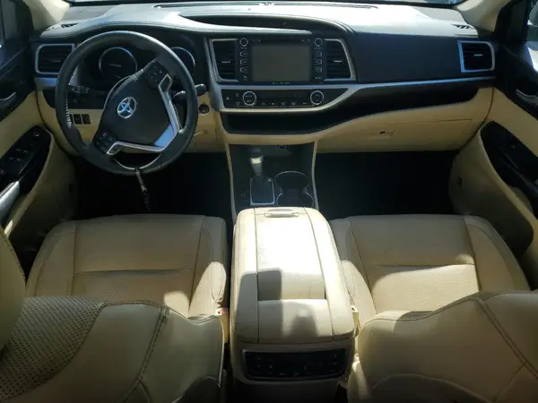 5TDDKRFH9GS318560 2016 TOYOTA HIGHLANDER - Image 8