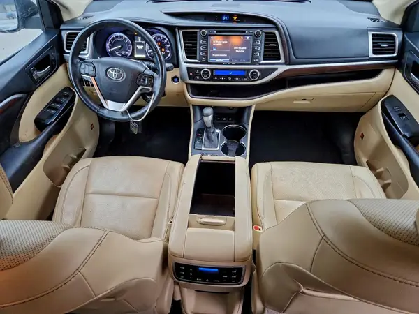 5TDDKRFH9GS319854 2016 TOYOTA HIGHLANDER - Image 8