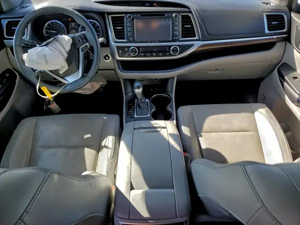 5TDDKRFH9GS332247 2016 TOYOTA HIGHLANDER - Image 8