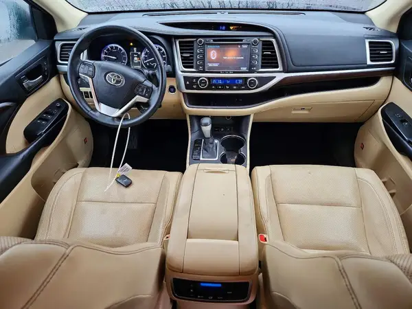 5TDDKRFH9GS334385 2016 TOYOTA HIGHLANDER - Image 8