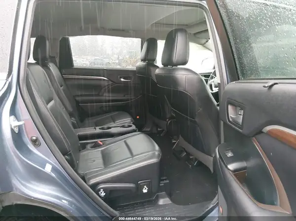 5TDDKRFH9GS335116 2016 TOYOTA HIGHLANDER - Image 8