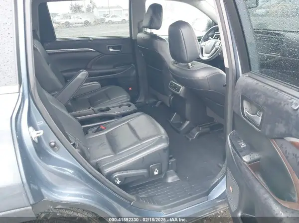5TDDKRFH9GS340171 2016 TOYOTA HIGHLANDER - Image 8