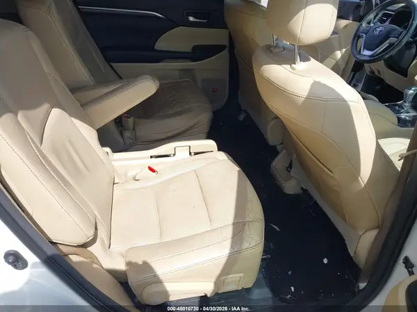 5TDDKRFHXGS224803 2016 TOYOTA HIGHLANDER - Image 8