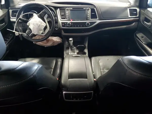 5TDDKRFHXGS226955 2016 TOYOTA HIGHLANDER - Image 8