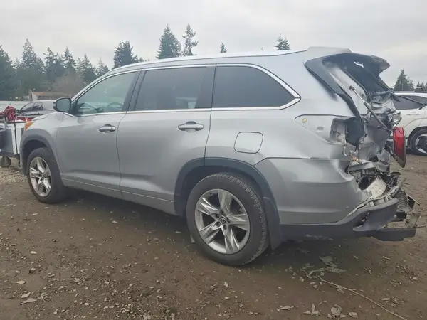 5TDDKRFHXGS227720 2016 TOYOTA HIGHLANDER - Image 2