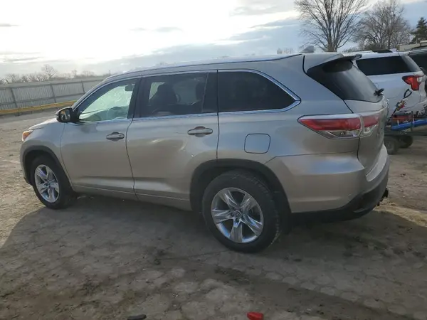 5TDDKRFHXGS230570 2016 TOYOTA HIGHLANDER - Image 2