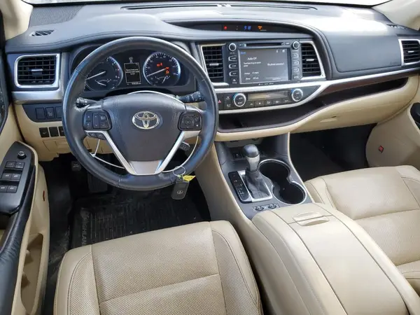 5TDDKRFHXGS230570 2016 TOYOTA HIGHLANDER - Image 8