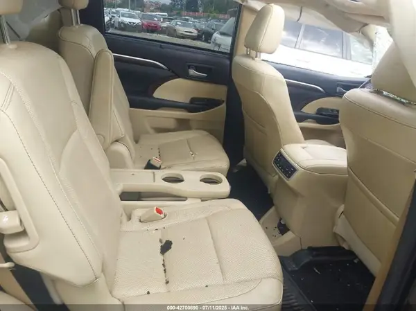 5TDDKRFHXGS232092 2016 TOYOTA HIGHLANDER - Image 8