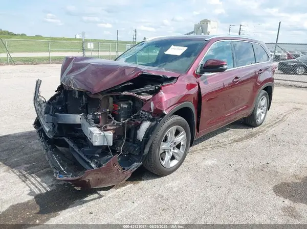 5TDDKRFHXGS235106 2016 TOYOTA HIGHLANDER - Image 2