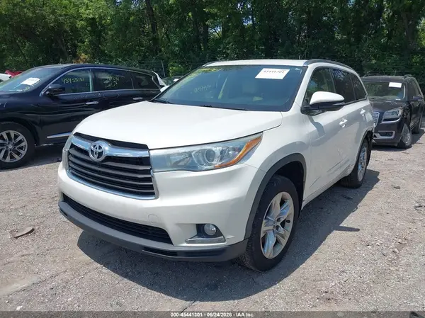 5TDDKRFHXGS241021 2016 TOYOTA HIGHLANDER - Image 2