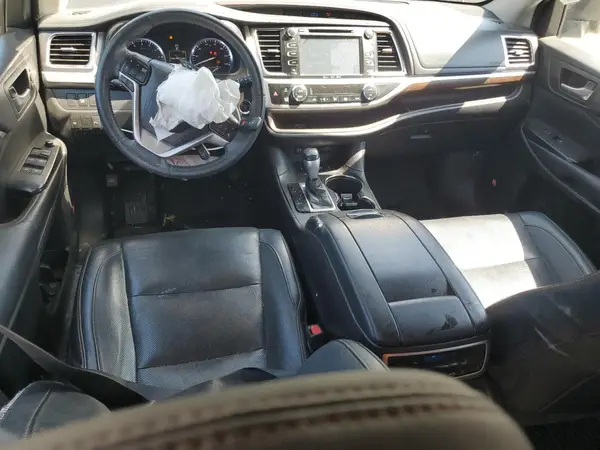 5TDDKRFHXGS244405 2016 TOYOTA HIGHLANDER - Image 8
