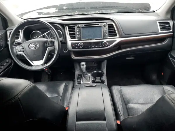 5TDDKRFHXGS252195 2016 TOYOTA HIGHLANDER - Image 8