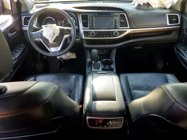 5TDDKRFHXGS254111 2016 TOYOTA HIGHLANDER - Image 8