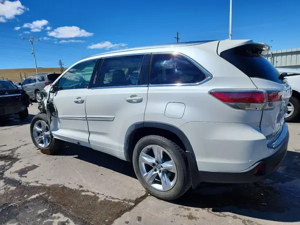 5TDDKRFHXGS258059 2016 TOYOTA HIGHLANDER - Image 2