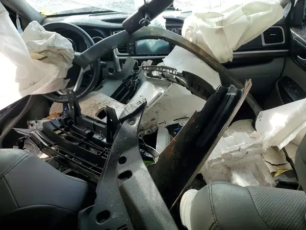 5TDDKRFHXGS264766 2016 TOYOTA HIGHLANDER - Image 8