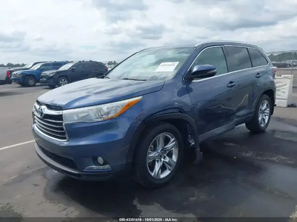 5TDDKRFHXGS269532 2016 TOYOTA HIGHLANDER - Image 2