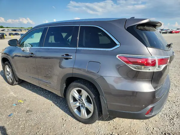 5TDDKRFHXGS276562 2016 TOYOTA HIGHLANDER - Image 2