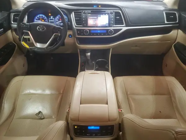 5TDDKRFHXGS278280 2016 TOYOTA HIGHLANDER - Image 8
