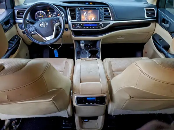 5TDDKRFHXGS281034 2016 TOYOTA HIGHLANDER - Image 8