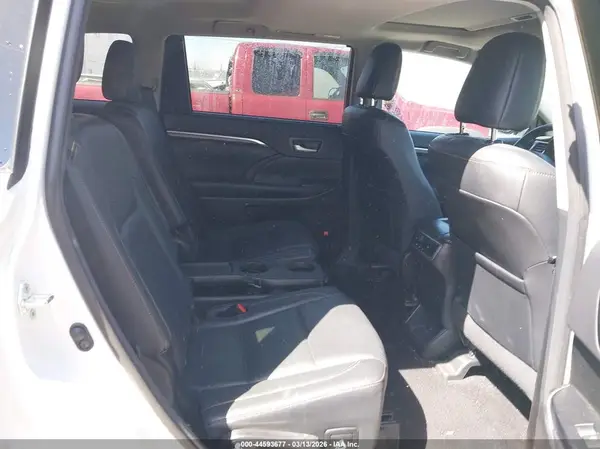 5TDDKRFHXGS287741 2016 TOYOTA HIGHLANDER - Image 8