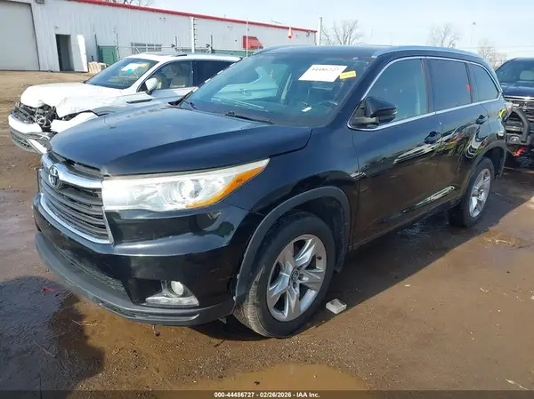 5TDDKRFHXGS292096 2016 TOYOTA HIGHLANDER - Image 2