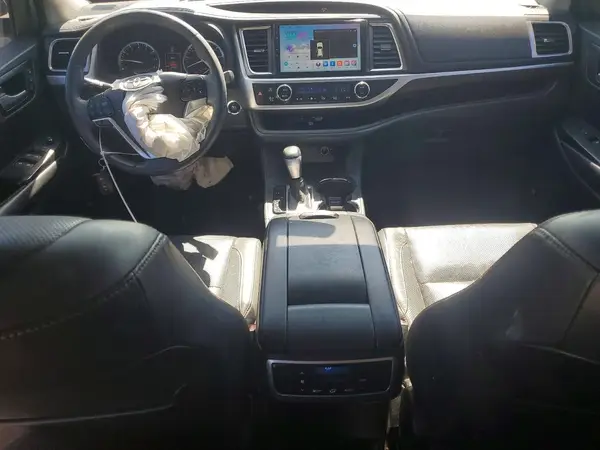 5TDDKRFHXGS297444 2016 TOYOTA HIGHLANDER - Image 8